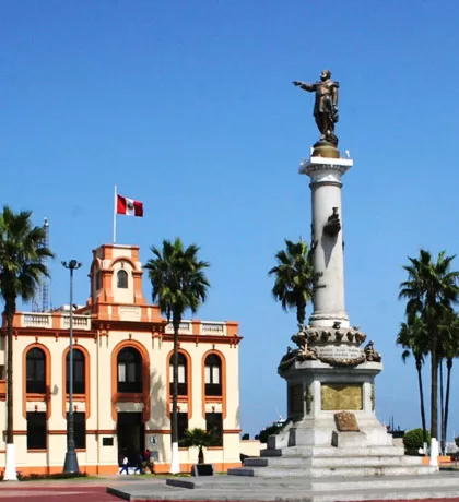 Callao, Plaza Grau